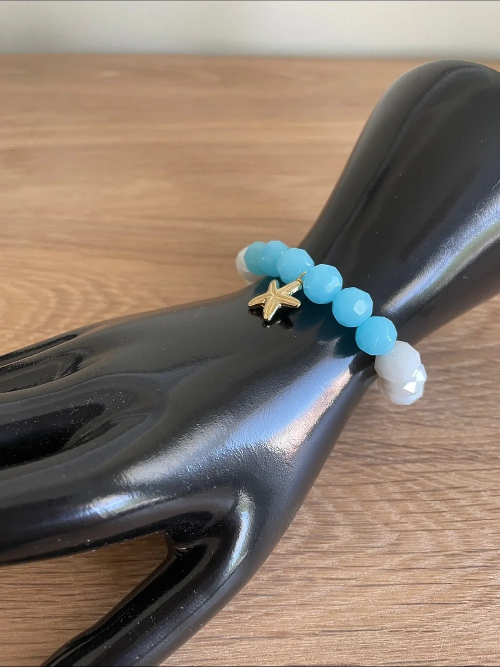 HAND CRAFTED BEADED STARFISH STRETCH BRACELET Aqua Blue & White Faceted Beads
